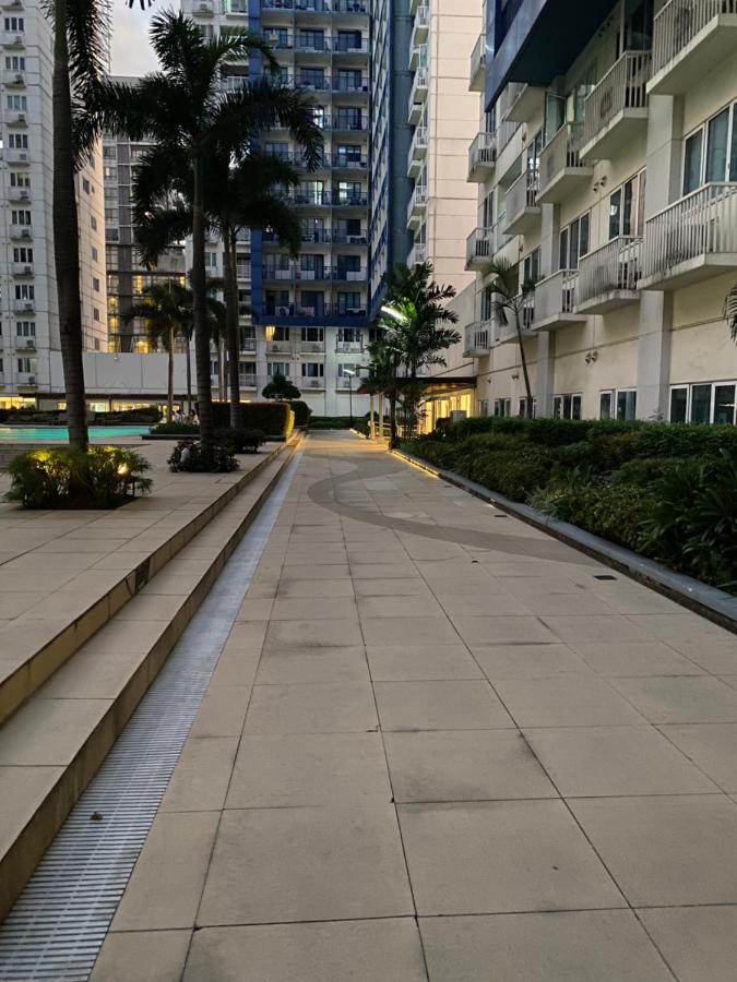 Azenith Staycation At Sea Residences Moa Pasay Exteriör bild