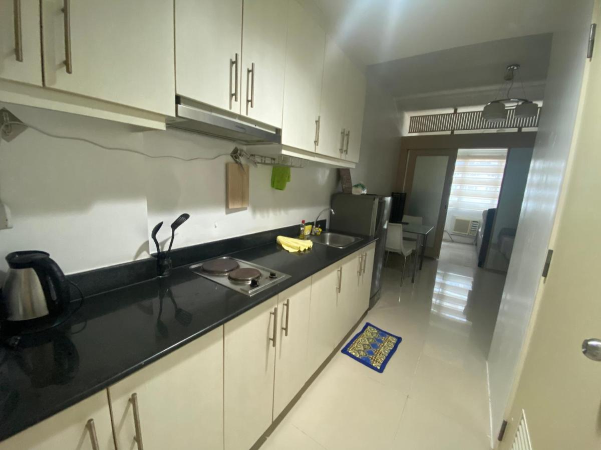 Azenith Staycation At Sea Residences Moa Pasay Exteriör bild